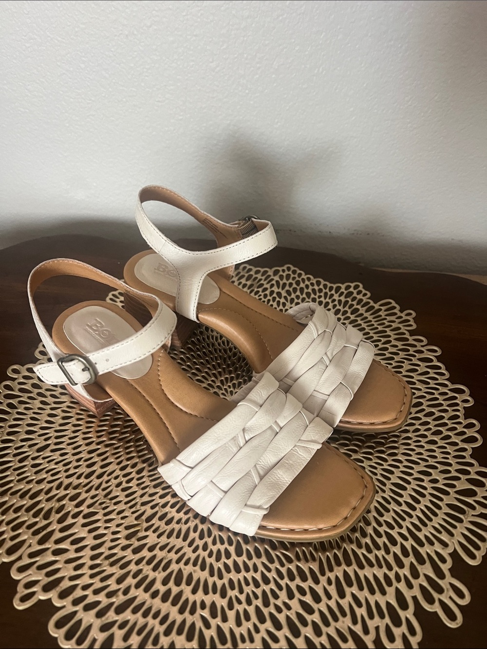 Born Shonie Strappy sandals size 9. Off white. Like new. 2 inch heel . Very cute